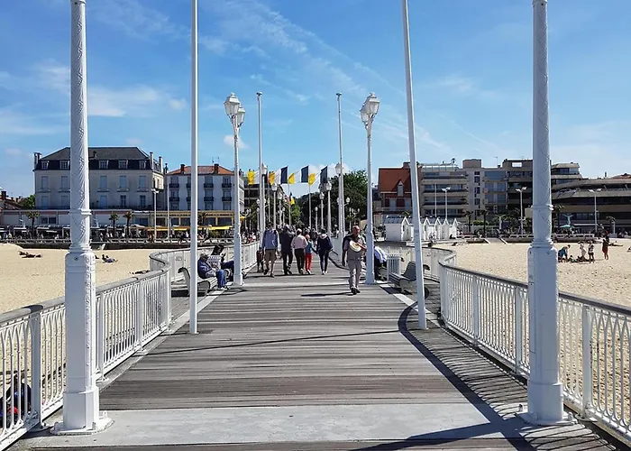 : 8 Pers, Proche Plage, Jardin, Parking, Wifi - Fr-1-474-275 Appartamento